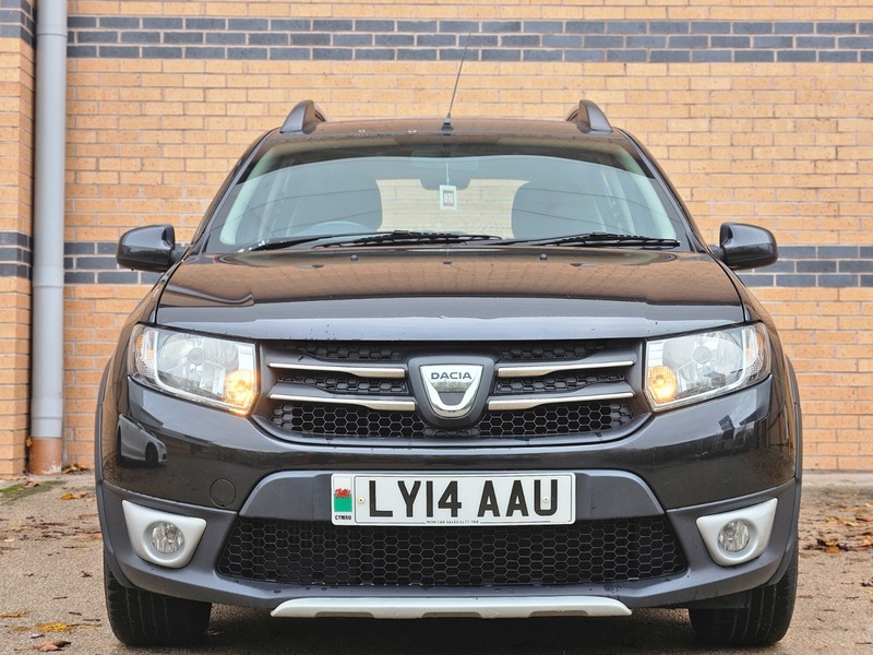 Used Dacia Sandero Stepway 2014 for sale - 76490954: Photo 8
