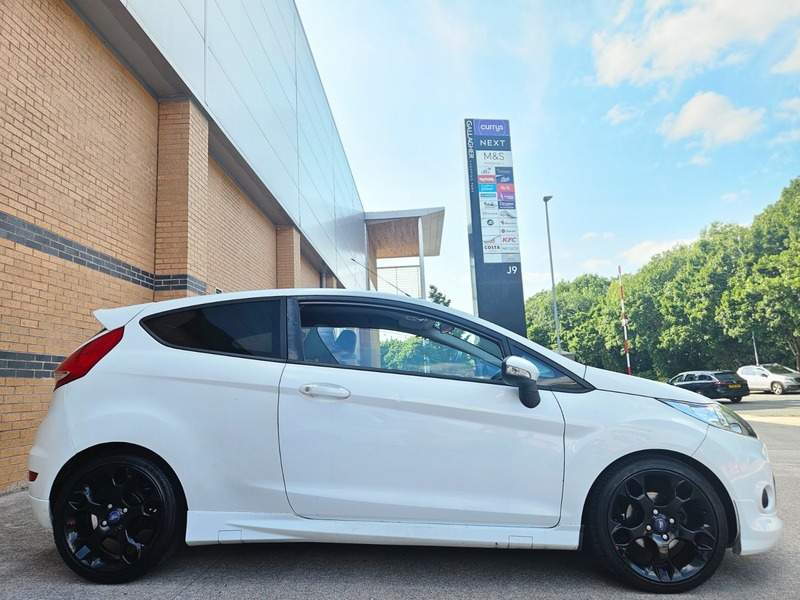 Used Ford Fiesta 2011 for sale - 76490956: Photo 11