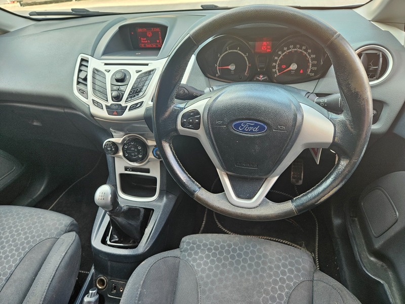 Used Ford Fiesta 2011 for sale - 76490956: Photo 14