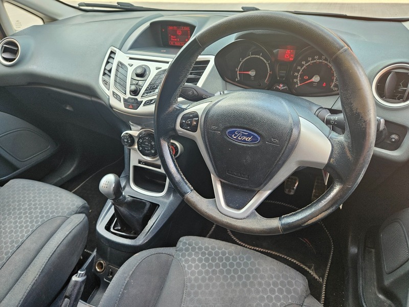 Used Ford Fiesta 2011 for sale - 76490956: Photo 15