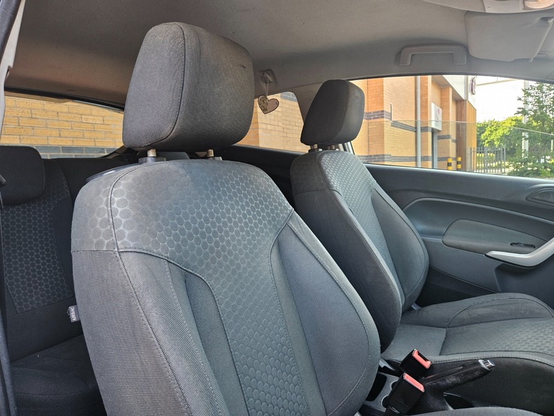 Used Ford Fiesta 2011 for sale - 76490956: Photo 17