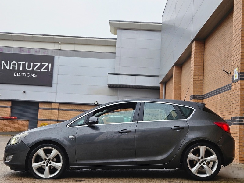 Used Vauxhall Astra 2010 for sale - 77154111: Photo 11