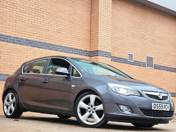 Used Vauxhall Astra 2010 for sale - 77154111: Photo