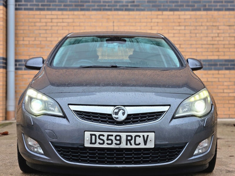 Used Vauxhall Astra 2010 for sale - 77154111: Photo 7