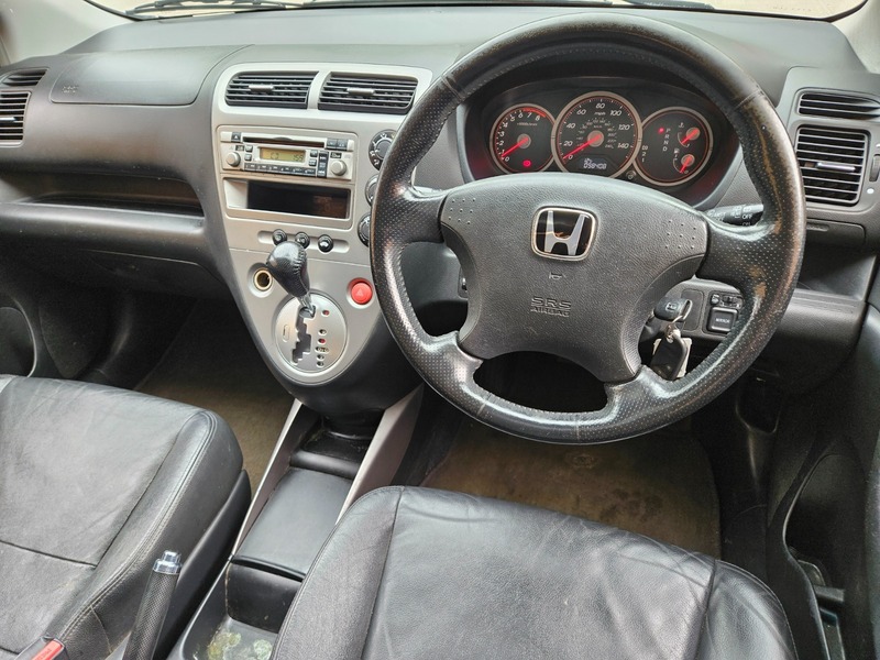 Used Honda Civic 2004 for sale - 76490960: Photo 16