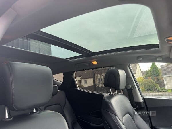 Used Hyundai Santa Fe 2015 for sale - 76139157: Photo 11