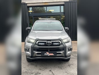 Used Toyota Hilux 2023 for sale - 75540714: Photo