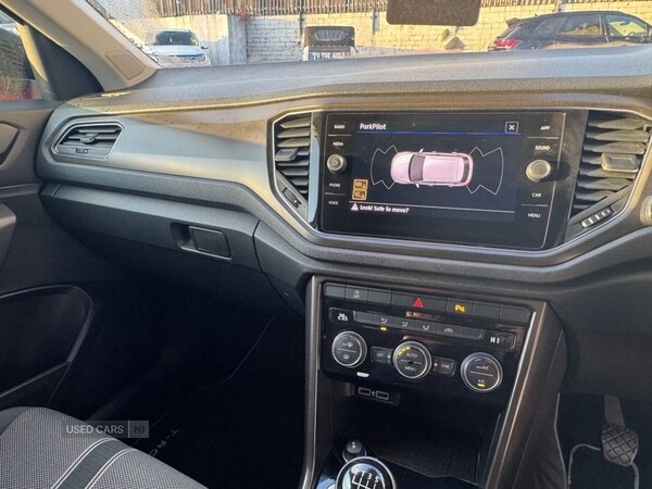 Used Volkswagen T-Roc 2019 for sale - 76586173: Photo 12