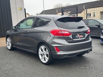 Used Ford Fiesta 2018 for sale - 77217755: Photo
