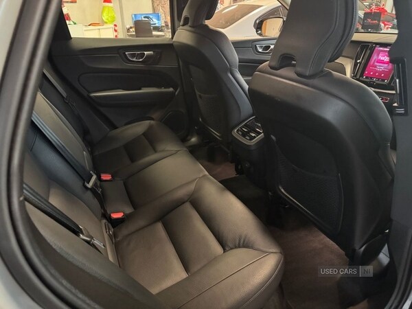 Used Volvo XC60 2023 for sale - 76825428: Photo 11