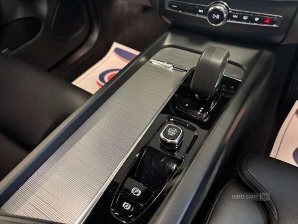 Used Volvo XC60 2023 for sale - 76825428: Photo 9