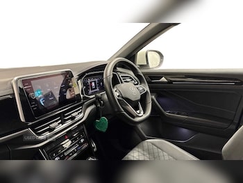 Used Volkswagen T-Roc 2022 for sale - 76167947: Photo 4