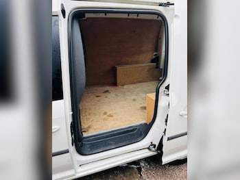 Used Volkswagen Caddy 2016 for sale - 76576650: Photo