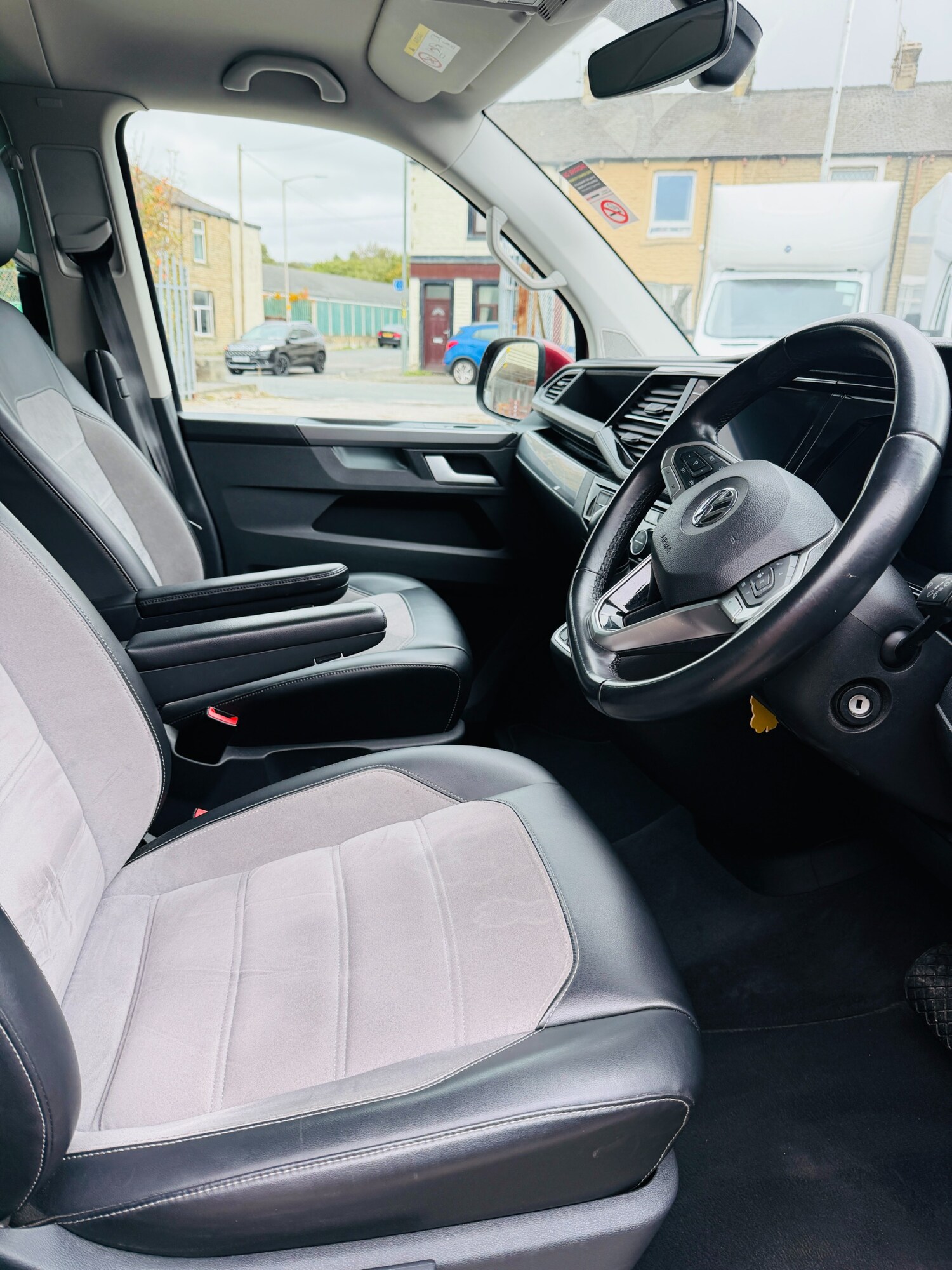 Used Volkswagen Caravelle 2021 for sale - 76036012: Photo 27