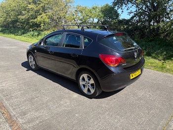 Used Vauxhall Astra 2011 for sale - 78475144: Photo