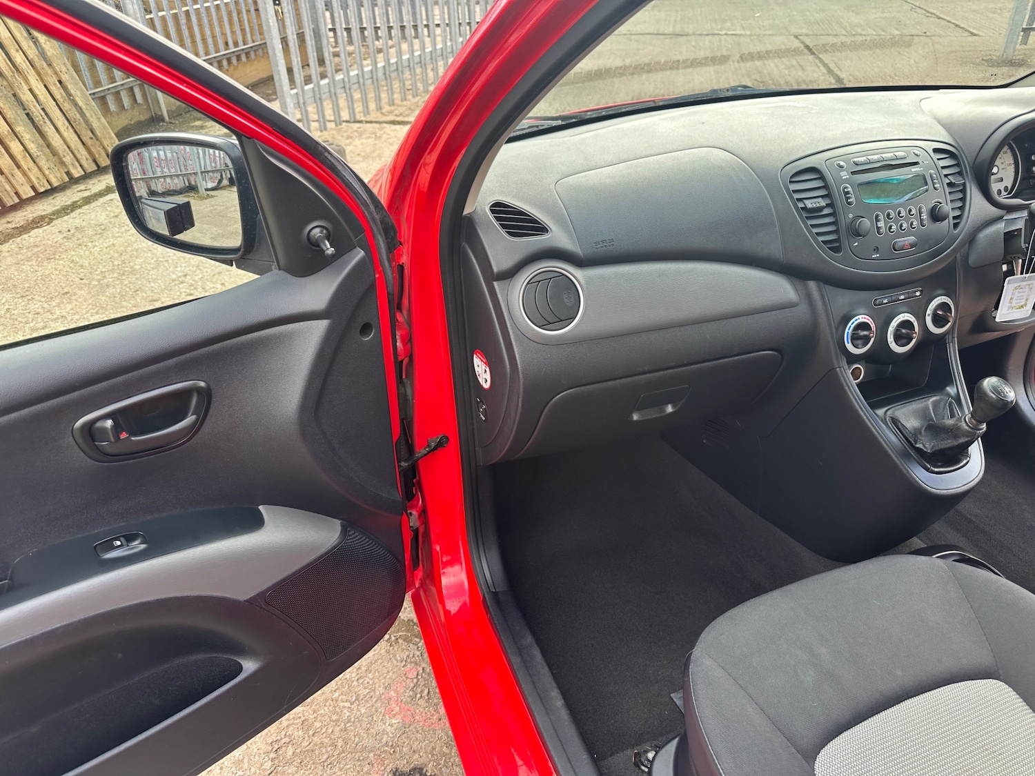 Used Hyundai i10 2010 for sale - 78008619: Photo 13