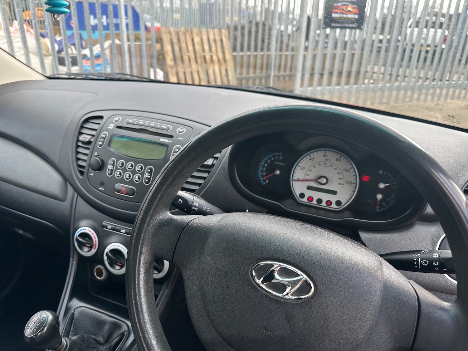 Used Hyundai i10 2010 for sale - 78008619: Photo 8