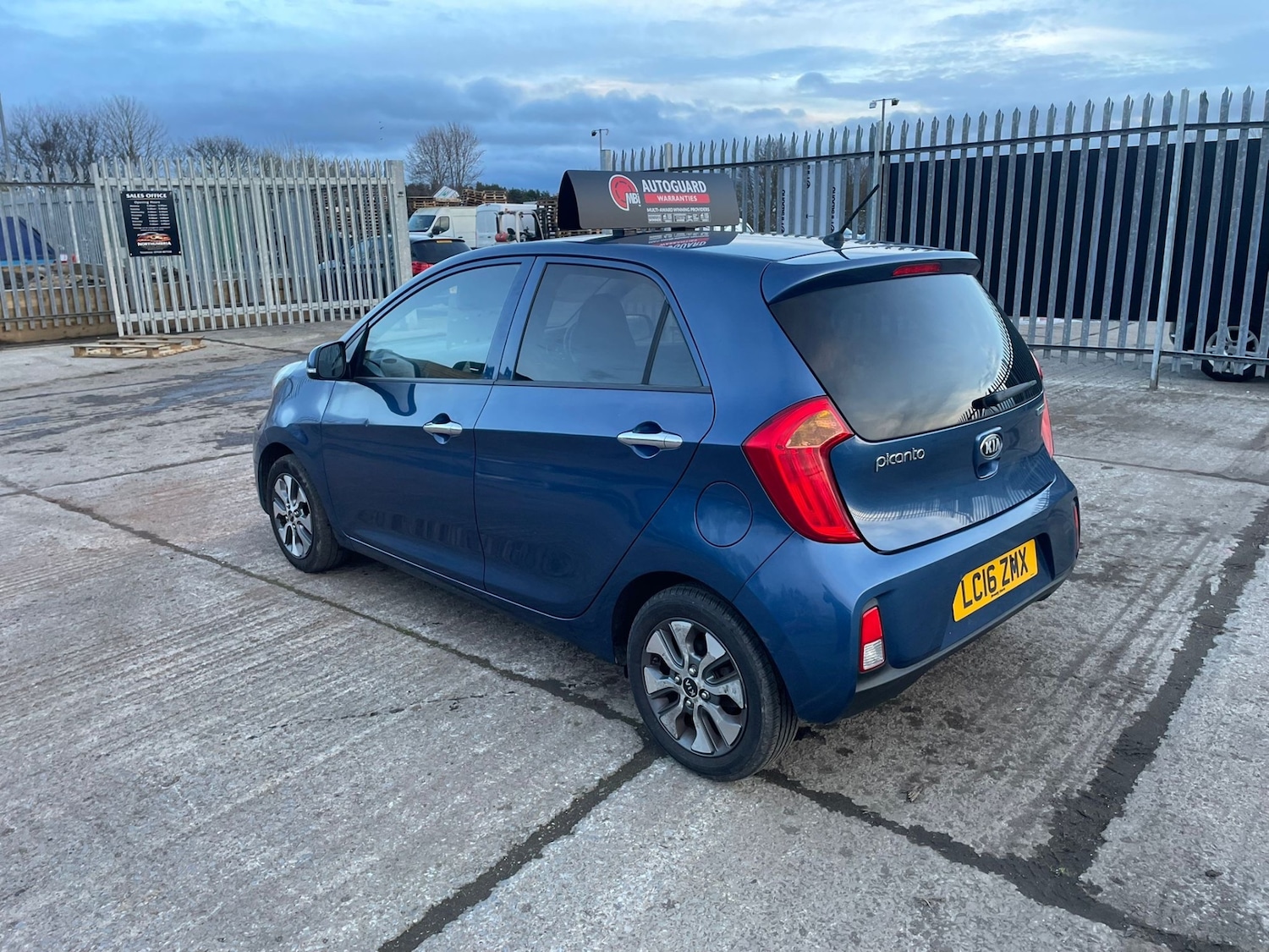 Used Kia Picanto 2016 for sale - 77682135: Photo 6