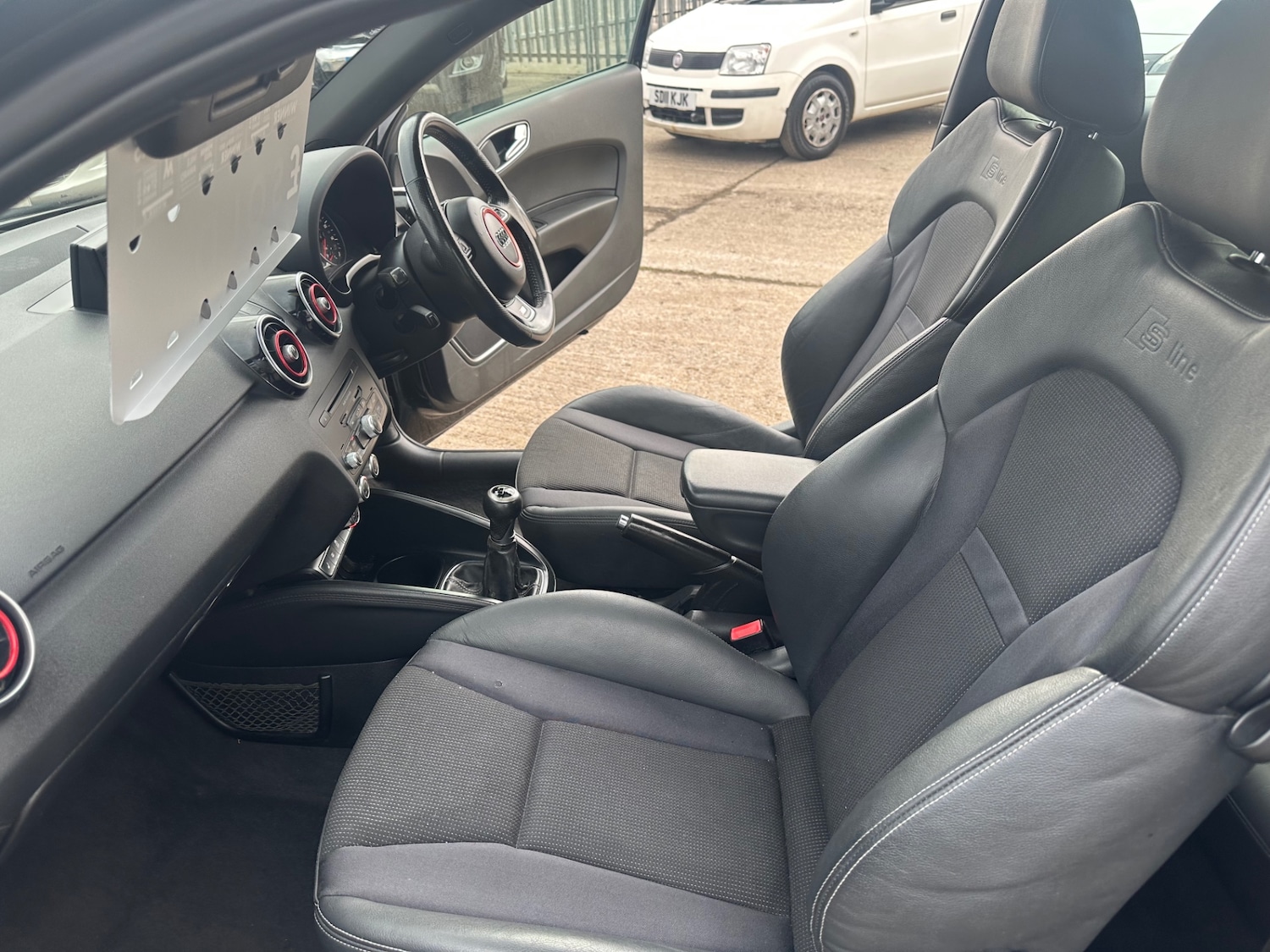 Used Audi A1 2011 for sale - 77736160: Photo 17