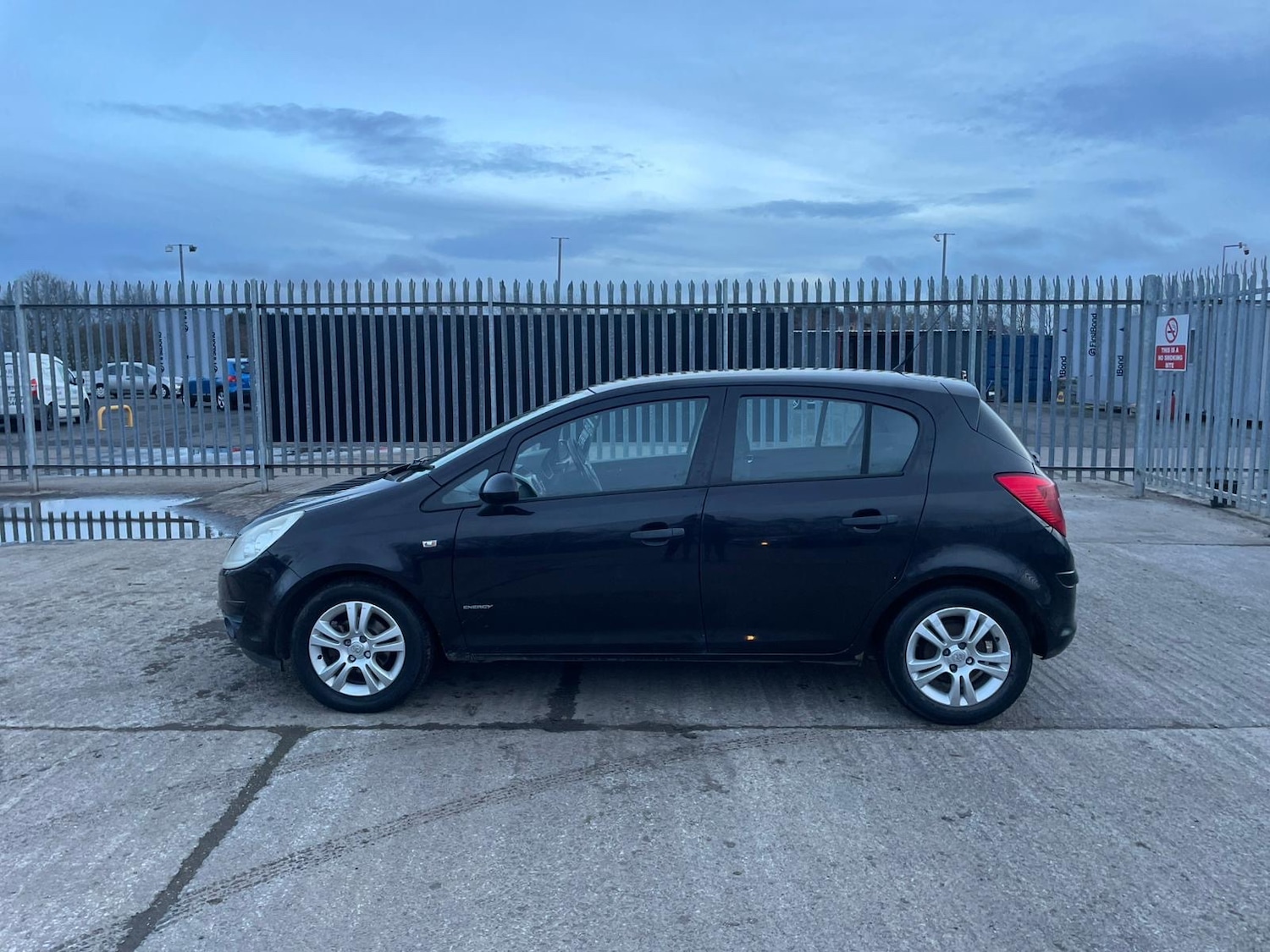 Used Vauxhall Corsa 2010 for sale - 77682088: Photo 7