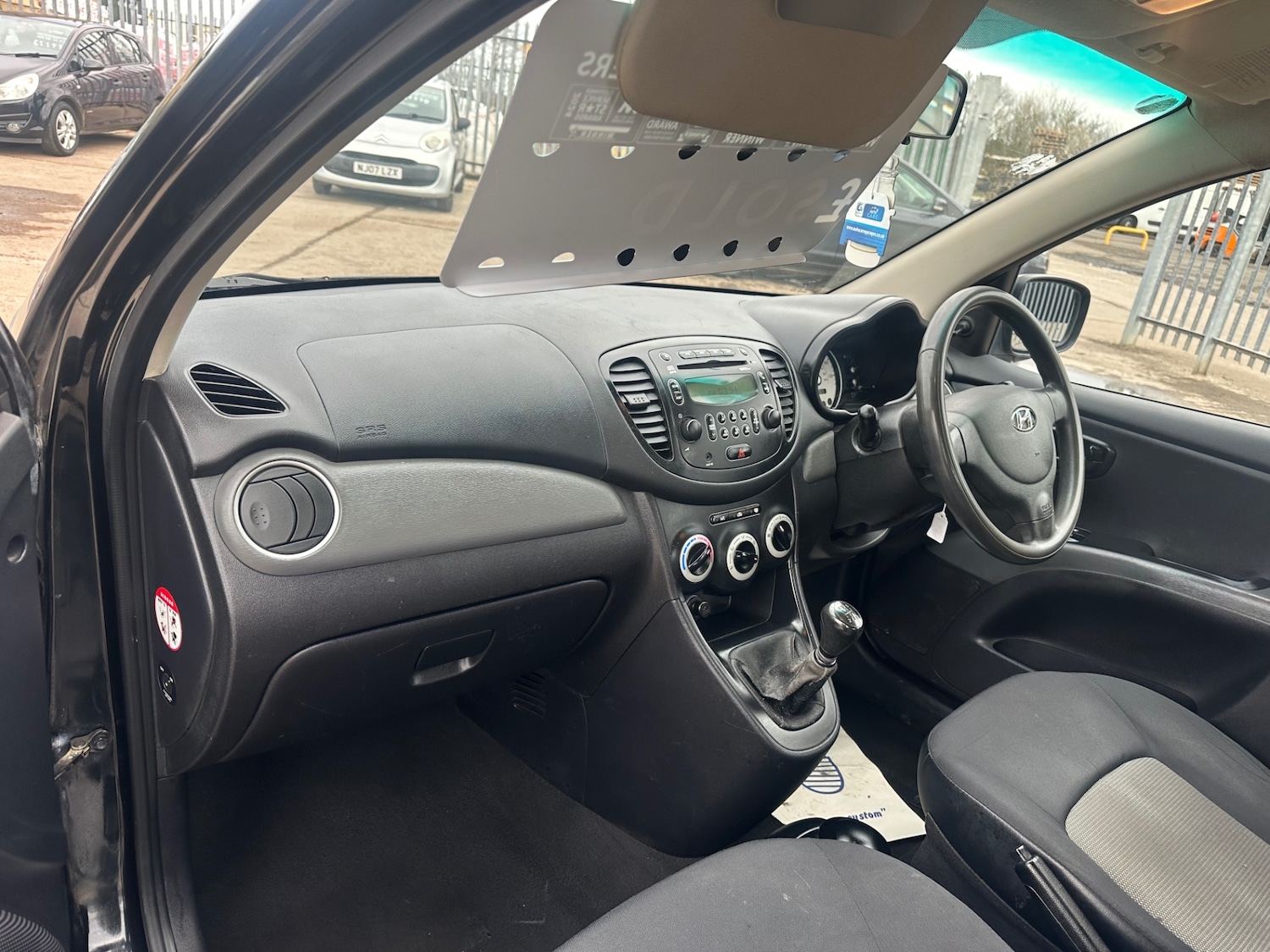 Used Hyundai i10 2010 for sale - 77691094: Photo 9