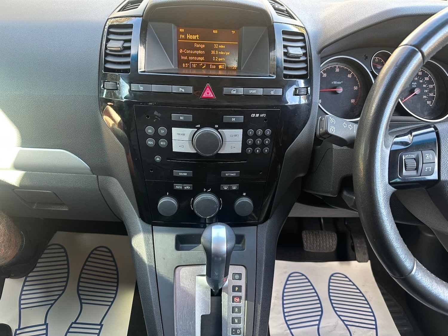 Used Vauxhall Zafira 2010 for sale - 78011598: Photo 19