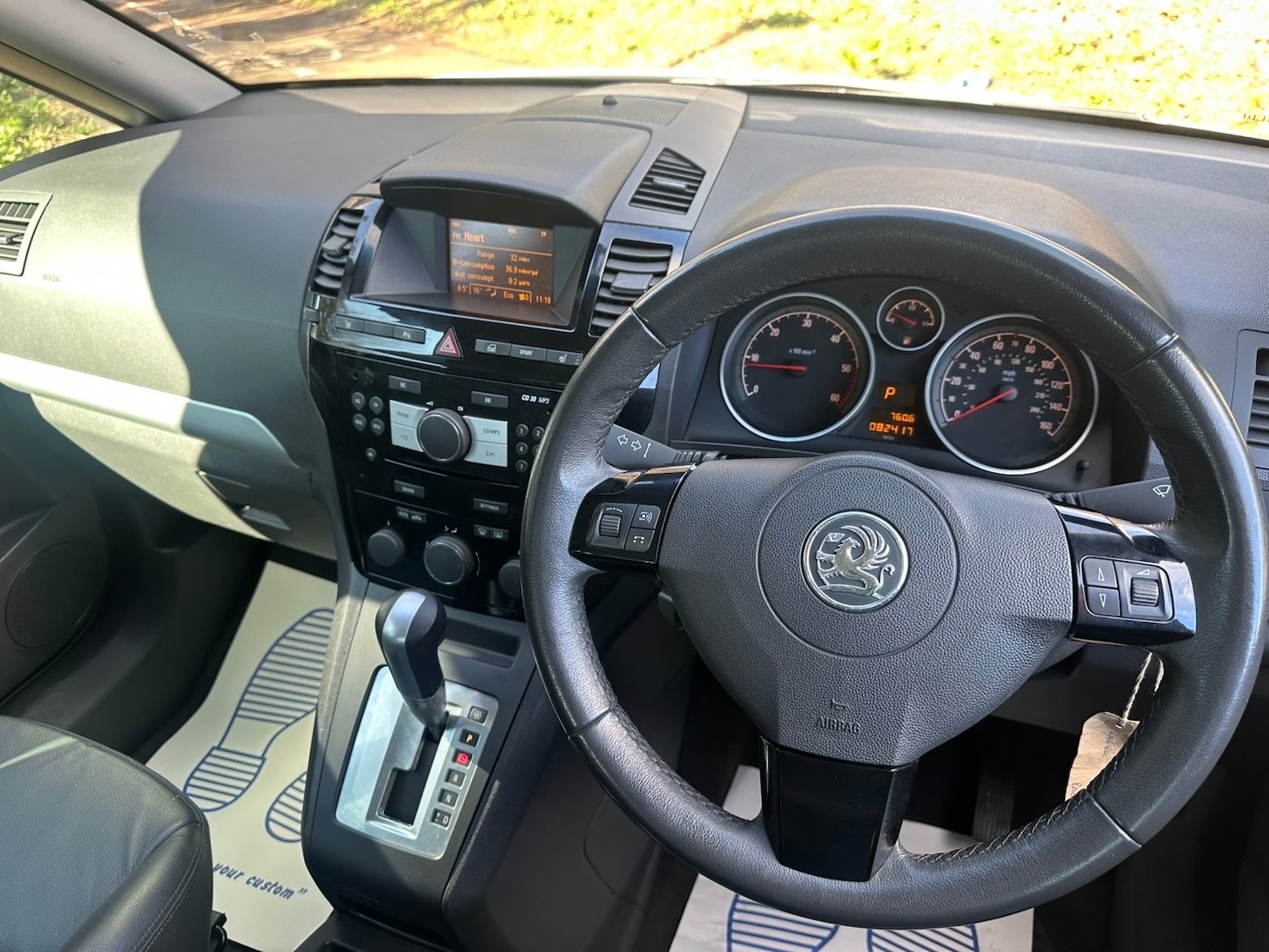 Used Vauxhall Zafira 2010 for sale - 78011598: Photo 9