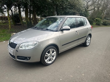Used Skoda Fabia 2010 for sale - 77951641: Photo