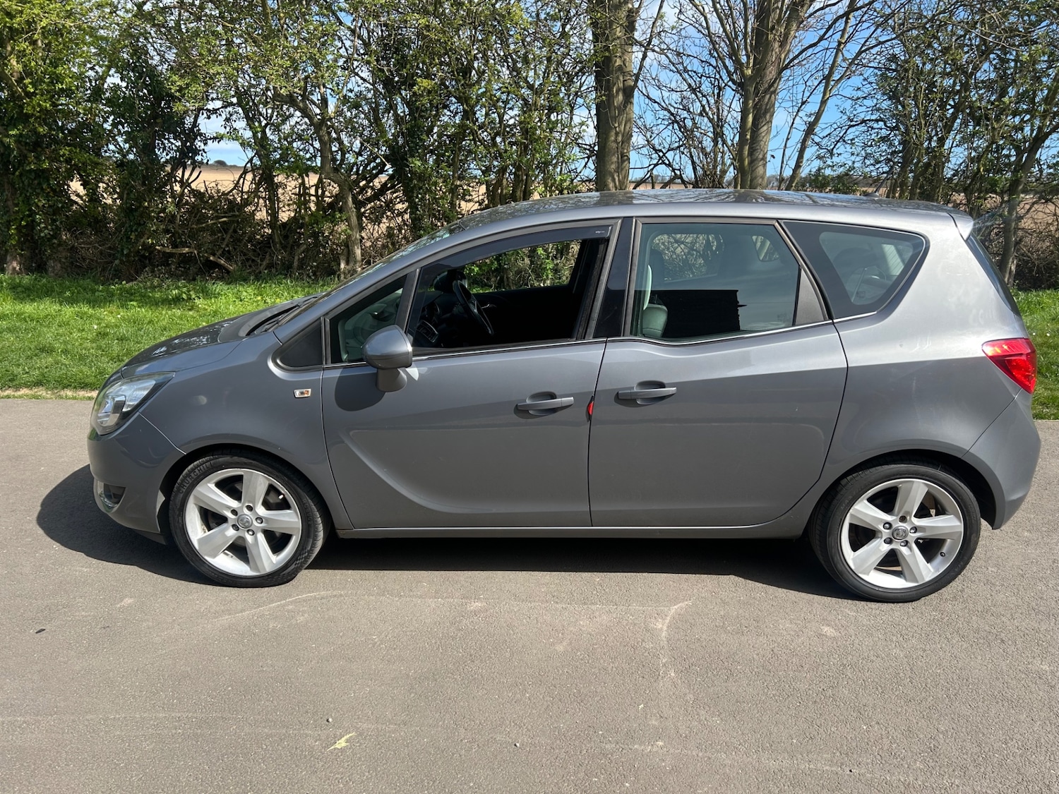 Used Vauxhall Meriva 2015 for sale - 78199617: Photo 3
