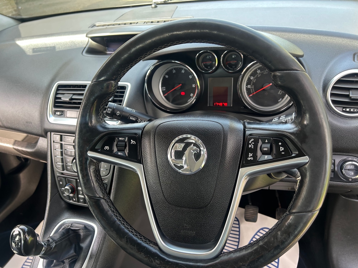 Used Vauxhall Meriva 2015 for sale - 78199617: Photo 9