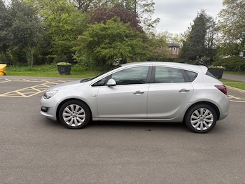Used Vauxhall Astra 2013 for sale - 78525666: Photo