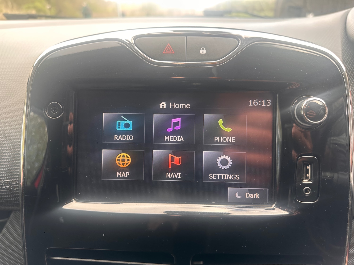 Used Renault Clio 2014 for sale - 78222881: Photo 11