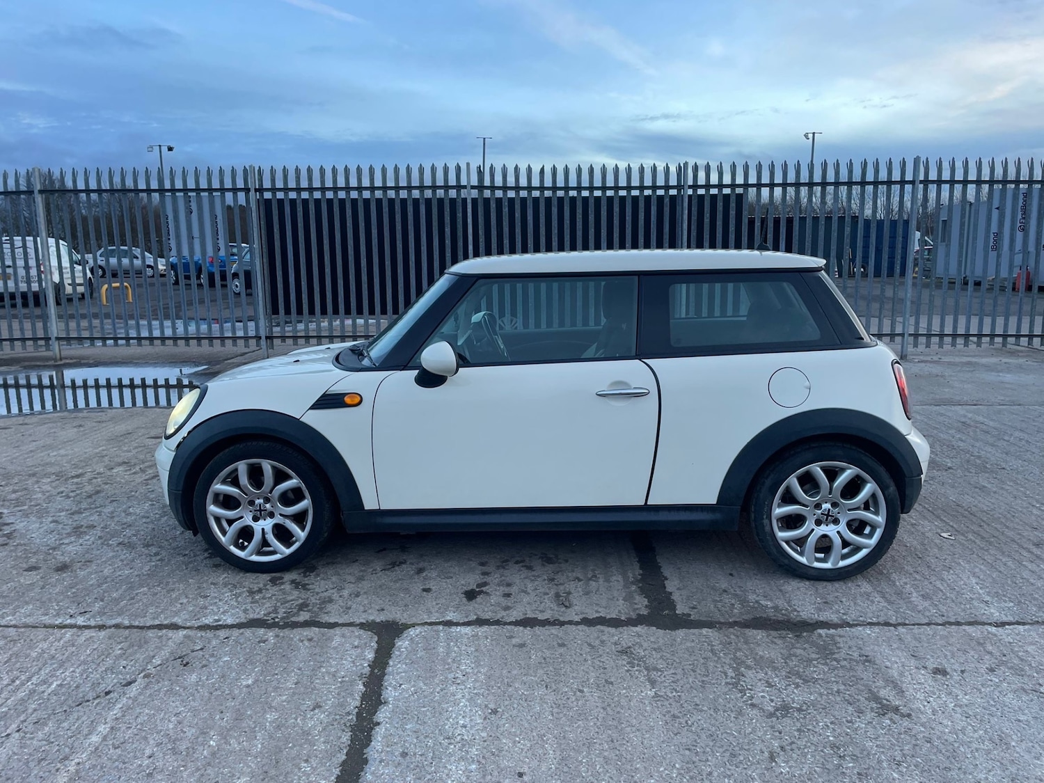 Used MINI Hatch 2010 for sale - 77679708: Photo 7