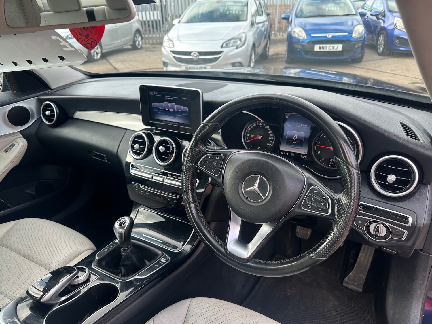 Used Mercedes-Benz C Class 2014 for sale - 78008475: Photo 13