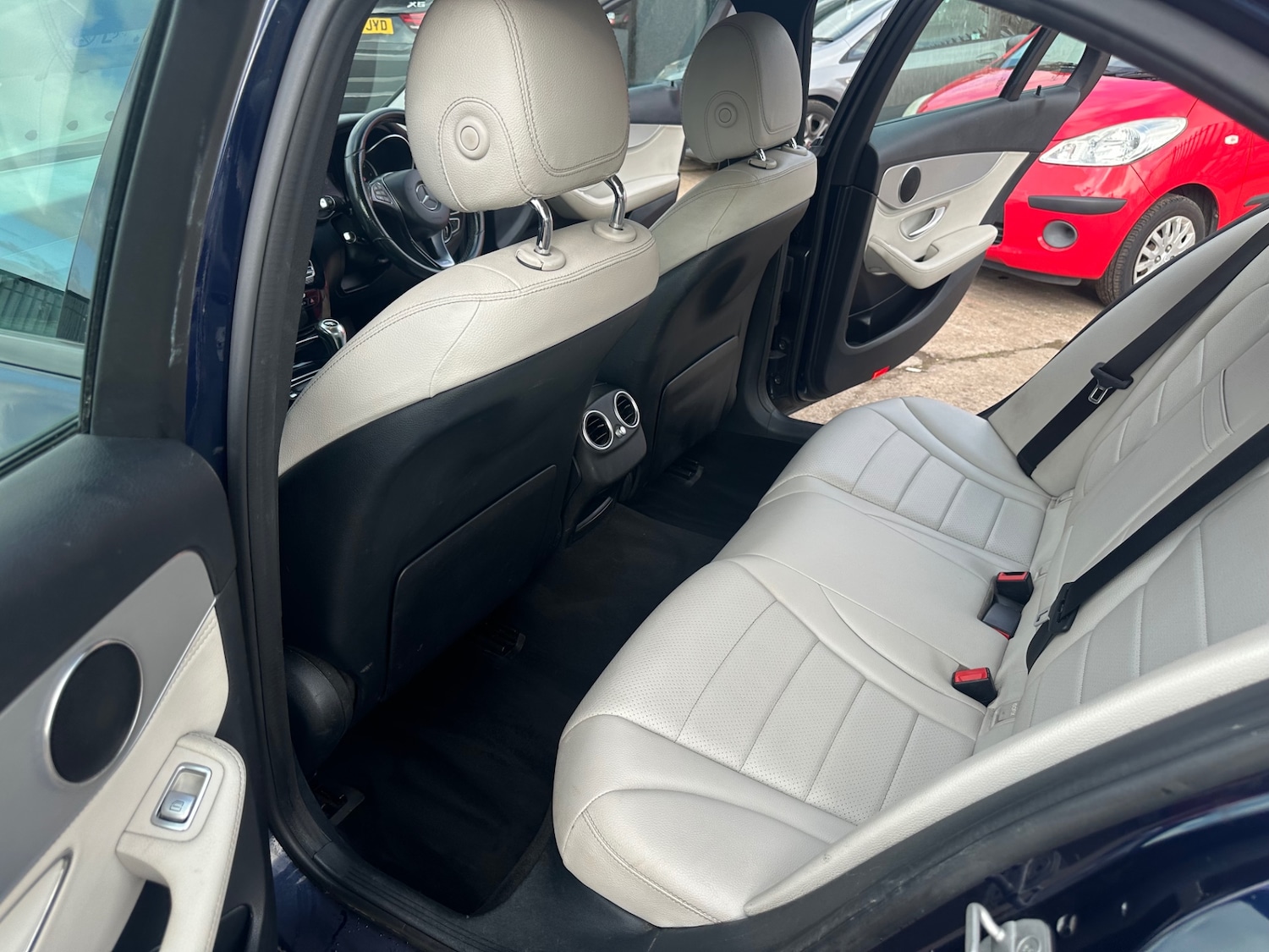 Used Mercedes-Benz C Class 2014 for sale - 78008475: Photo 16