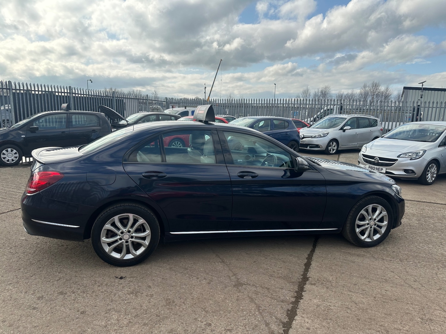 Used Mercedes-Benz C Class 2014 for sale - 78008475: Photo 8