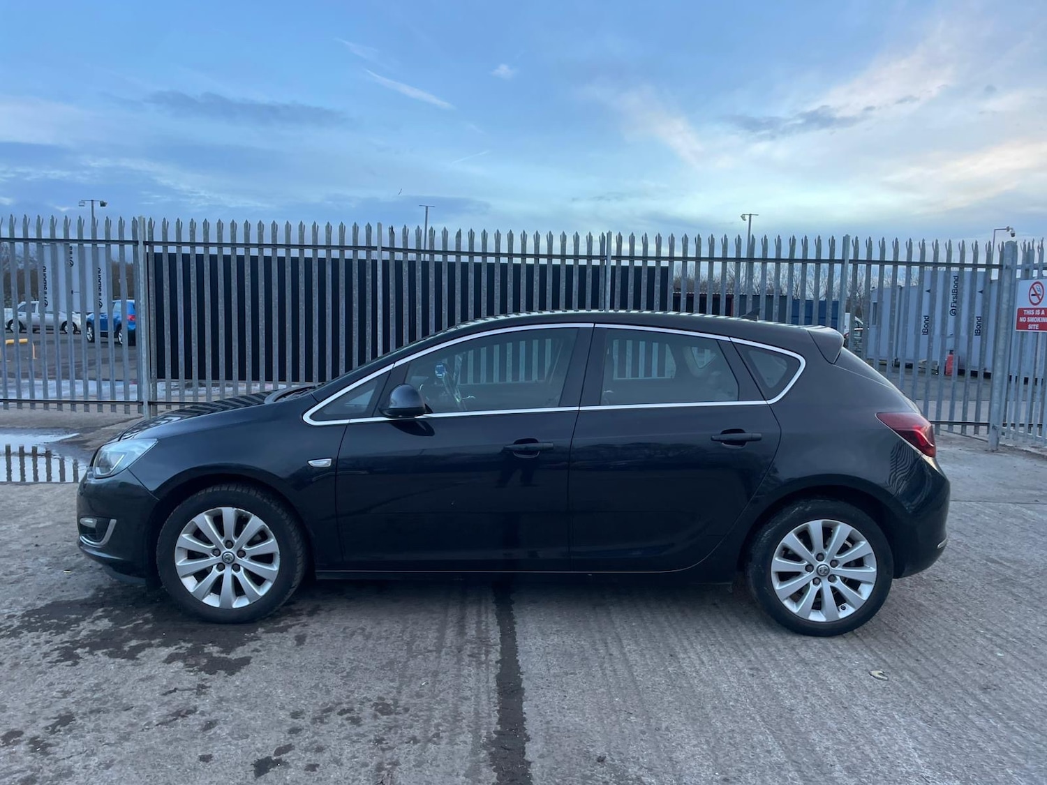 Used Vauxhall Astra 2015 for sale - 77682174: Photo 9