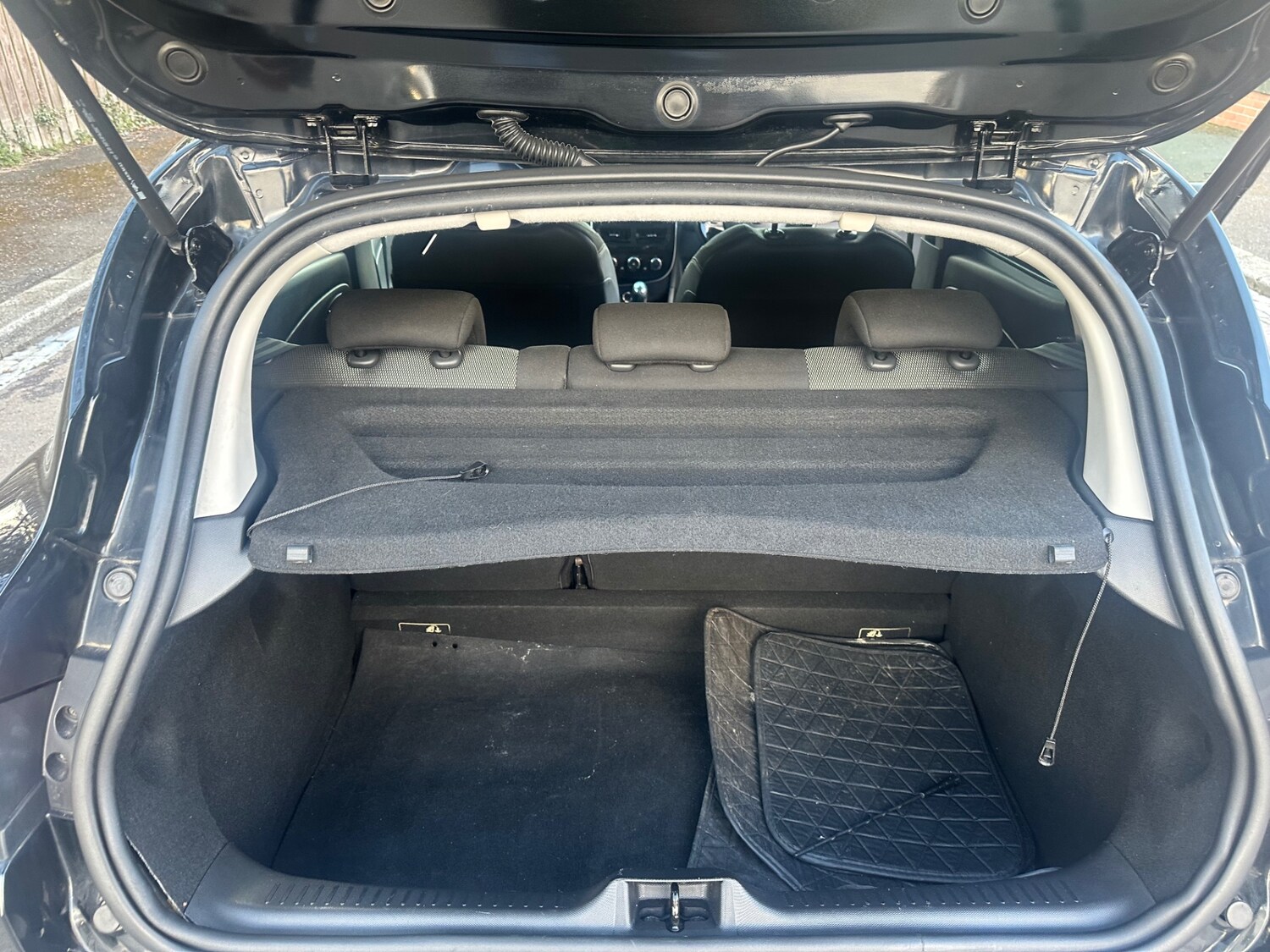 Used Renault Clio 2014 for sale - 78018576: Photo 15