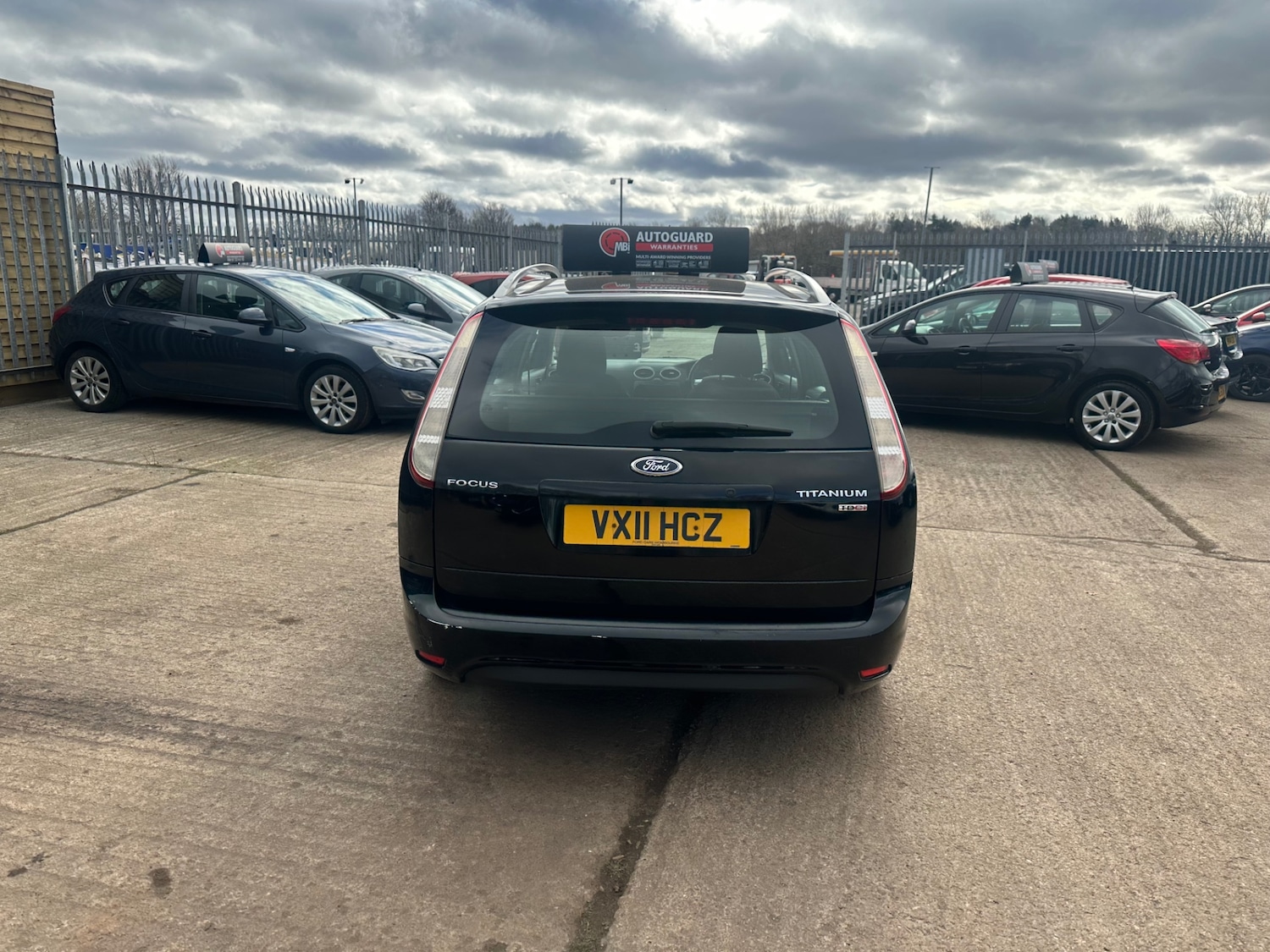 Used Ford Focus 2011 for sale - 77813848: Photo 7