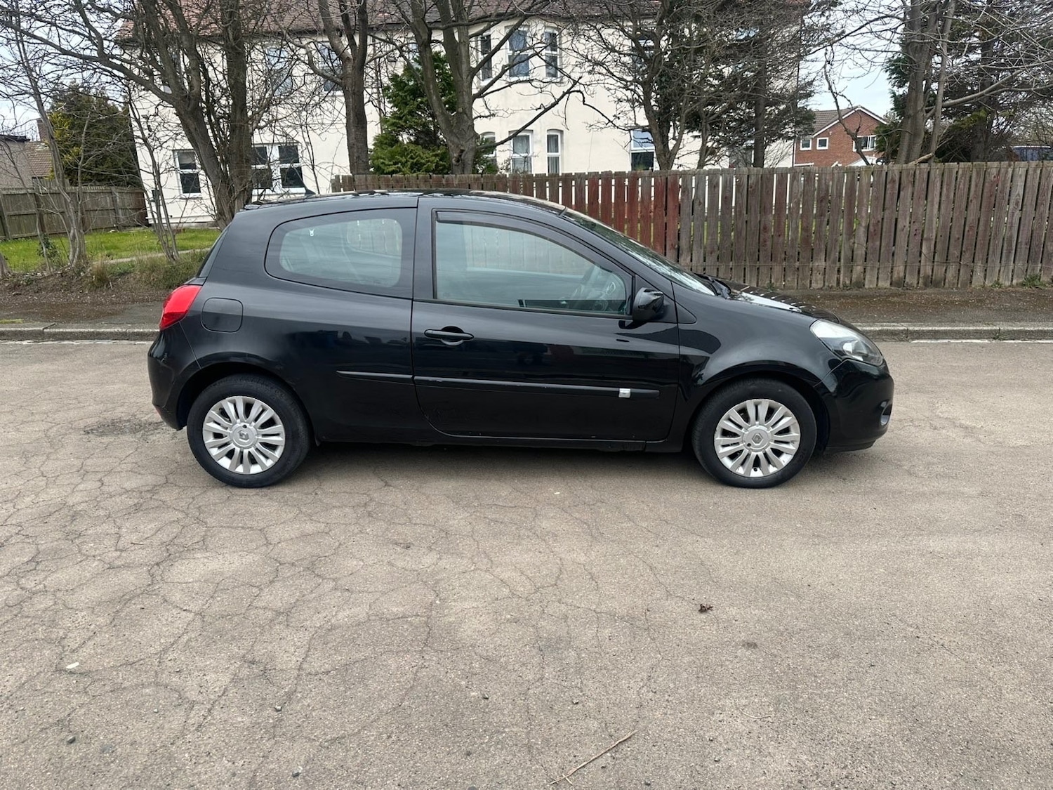 Used Renault Clio 2012 for sale - 77990338: Photo 4