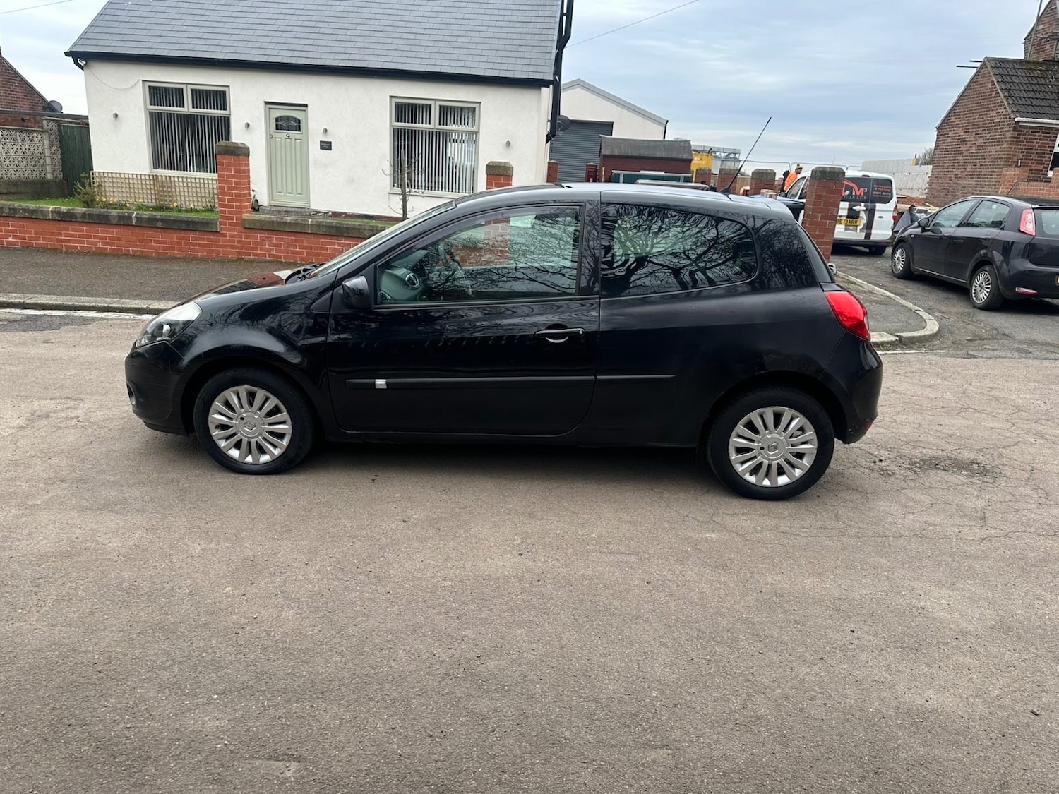 Used Renault Clio 2012 for sale - 77990338: Photo 5