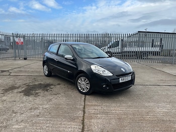 Used Renault Clio 2010 for sale - 77687382: Photo