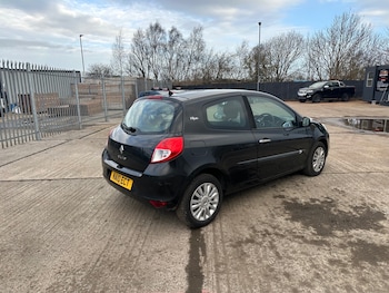 Used Renault Clio 2010 for sale - 77687382: Photo