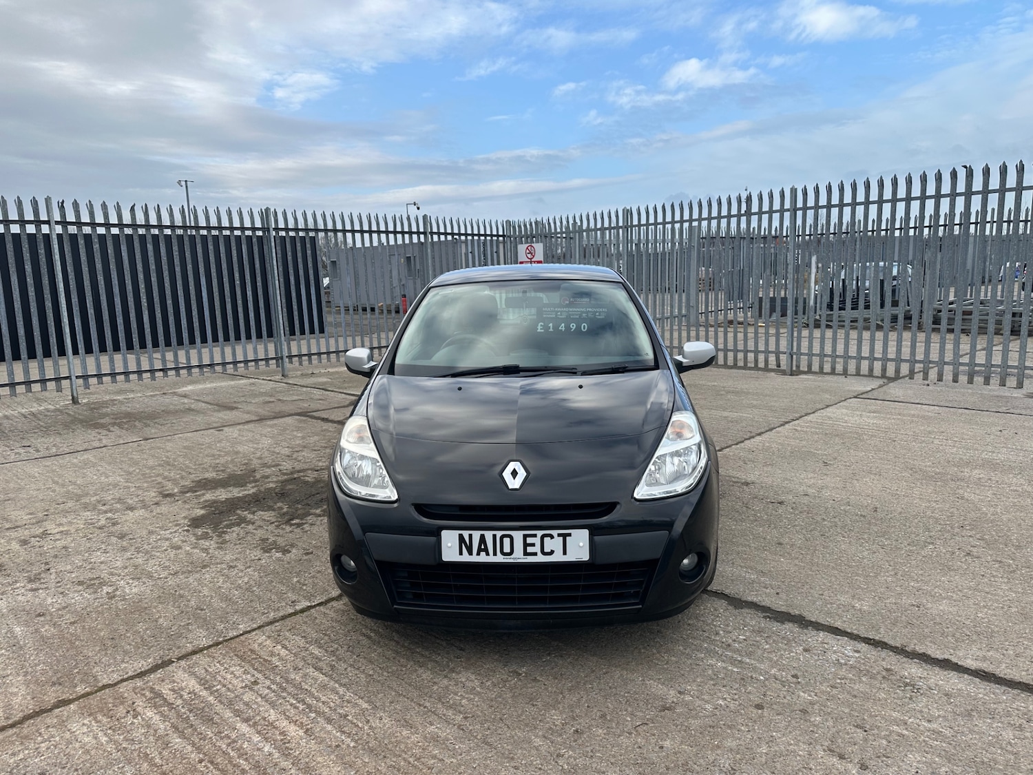 Used Renault Clio 2010 for sale - 77687382: Photo 8