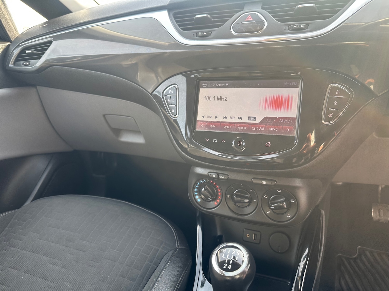 Used Vauxhall Corsa 2015 for sale - 77968903: Photo 17