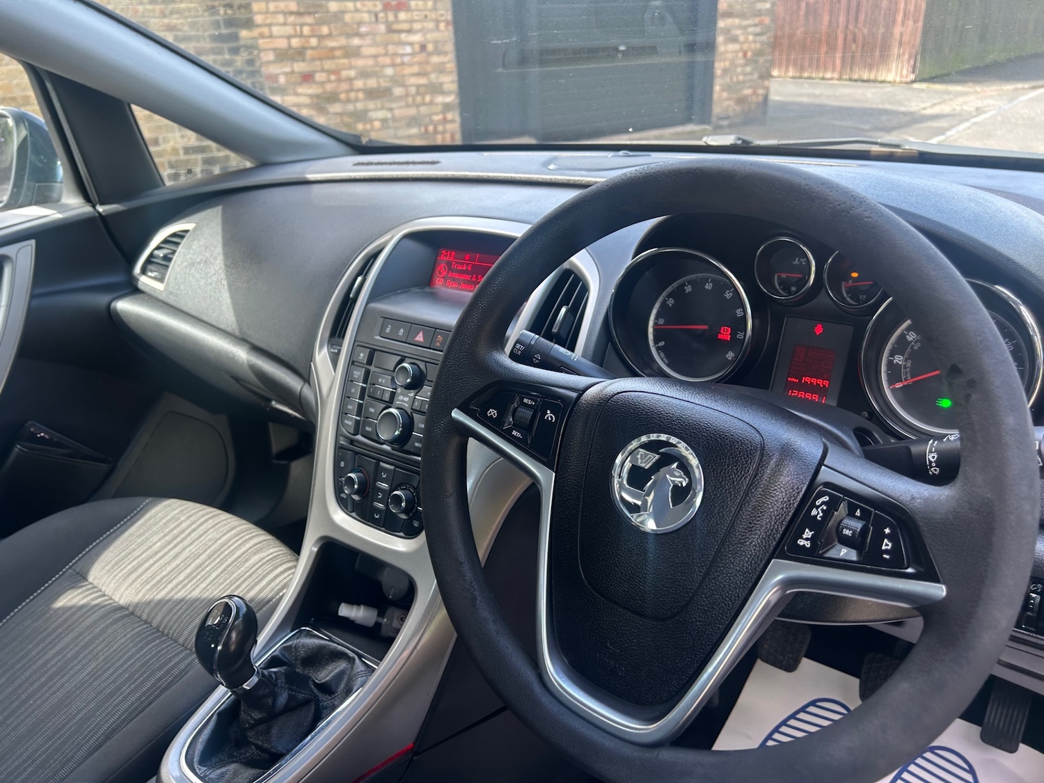 Used Vauxhall Astra 2011 for sale - 78202286: Photo 10