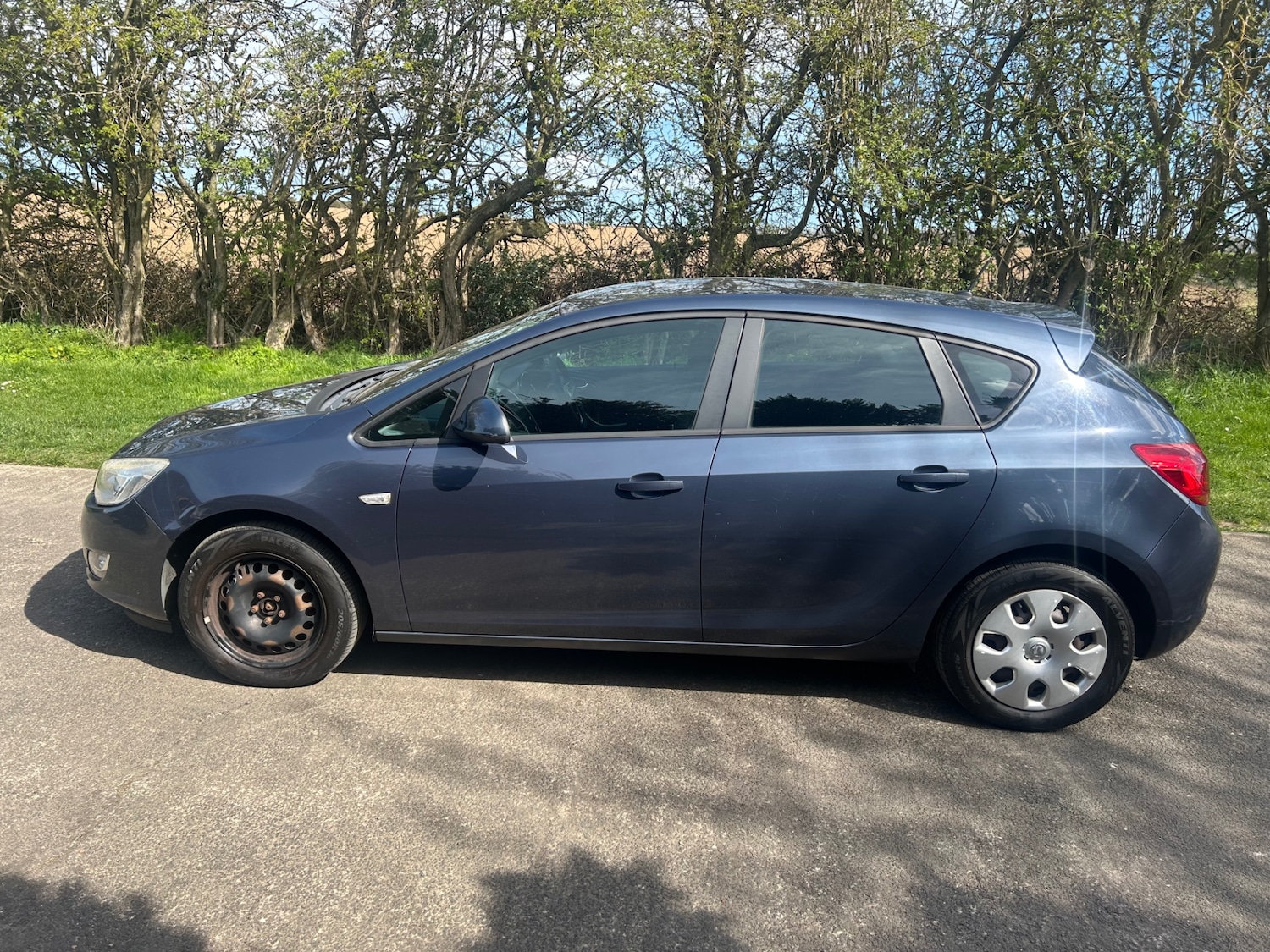 Used Vauxhall Astra 2011 for sale - 78202286: Photo 4