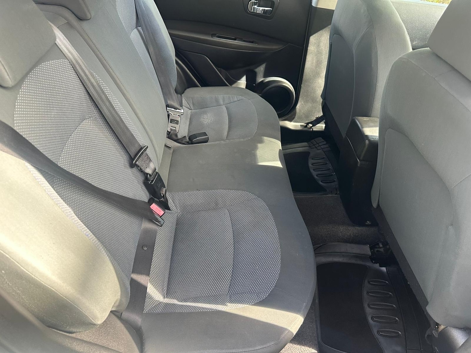 Used Nissan Qashqai 2010 for sale - 78064215: Photo 15