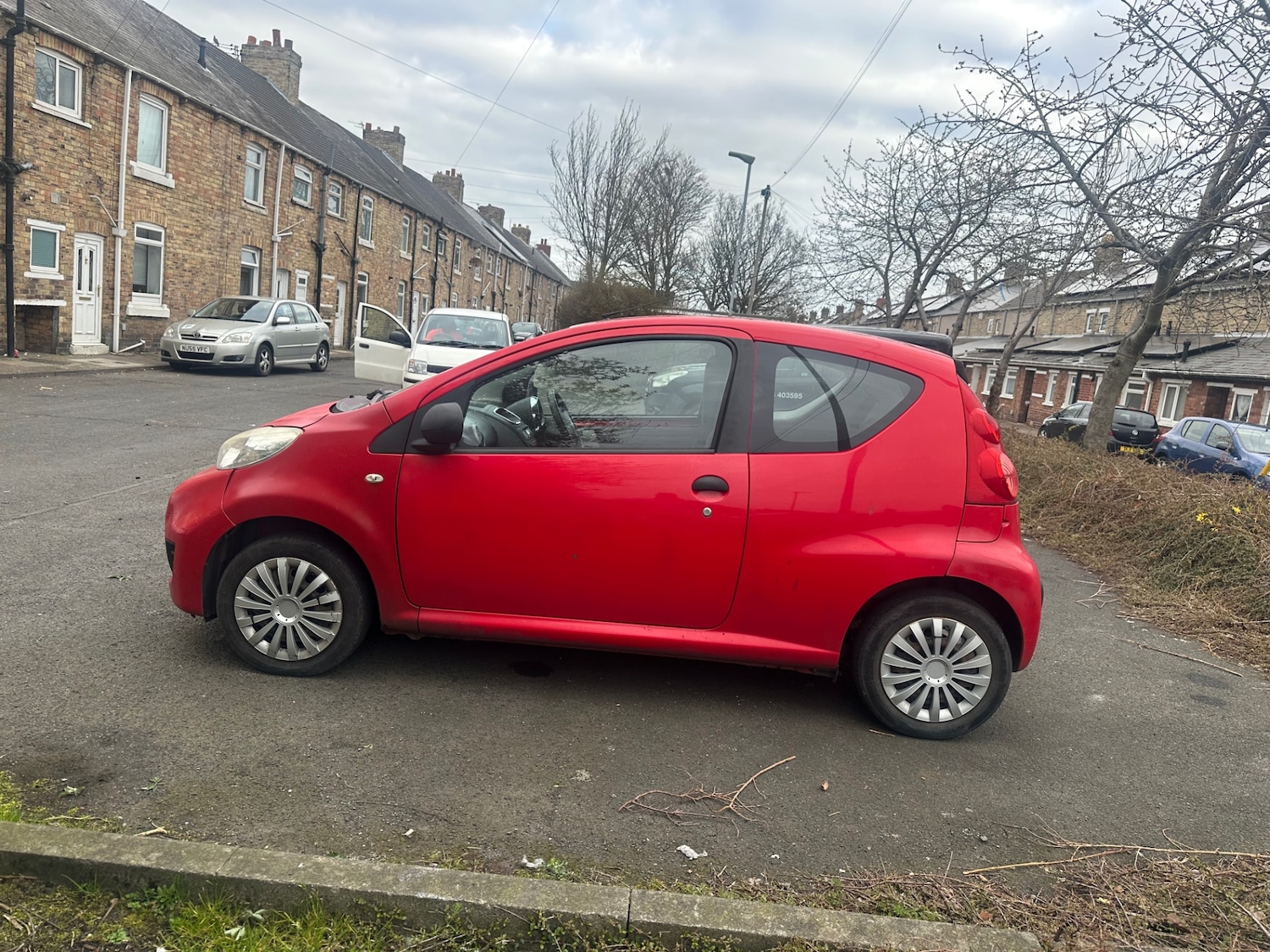 Used Peugeot 107 2011 for sale - 78090961: Photo 3