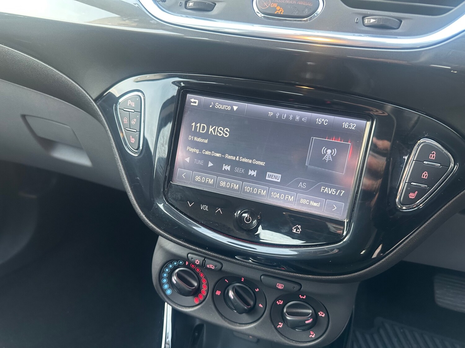 Used Vauxhall Corsa 2015 for sale - 77766093: Photo 17